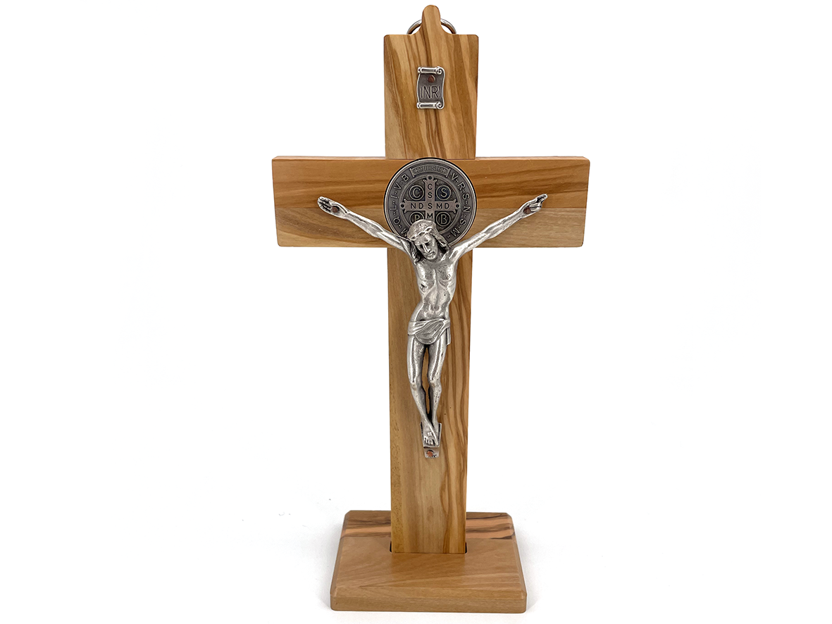 Croce di San Benedetto in legno